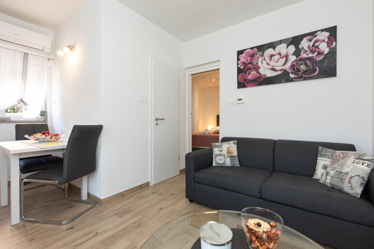 Apartman Ruza Veglia Exterior foto