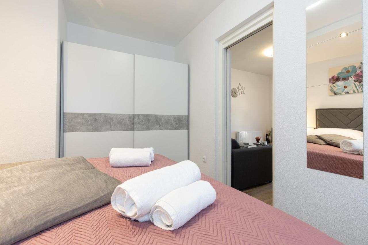 Apartman Ruza Veglia Exterior foto