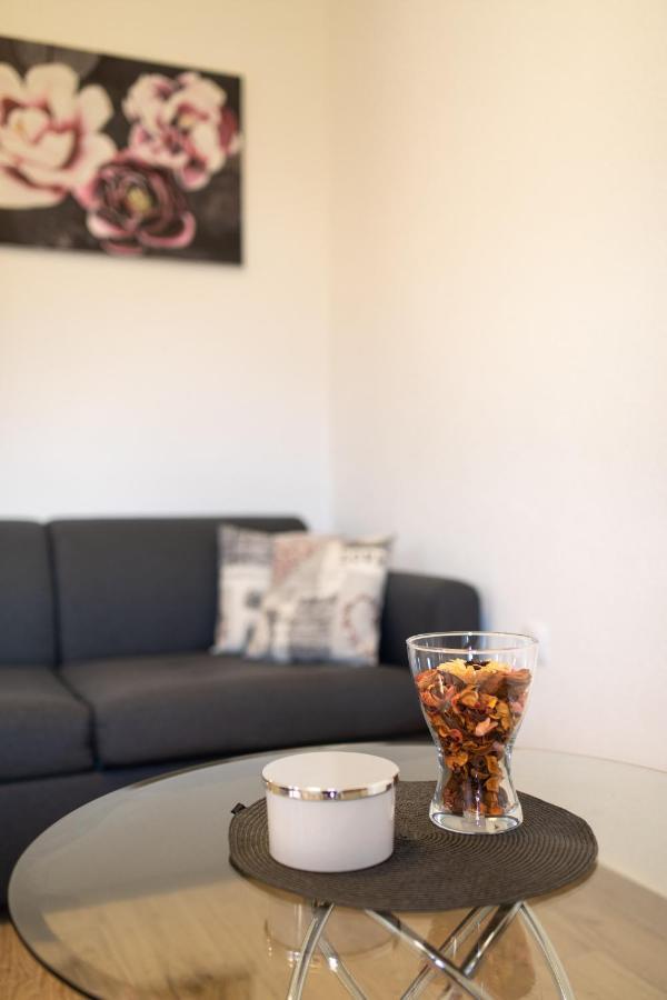 Apartman Ruza Veglia Exterior foto