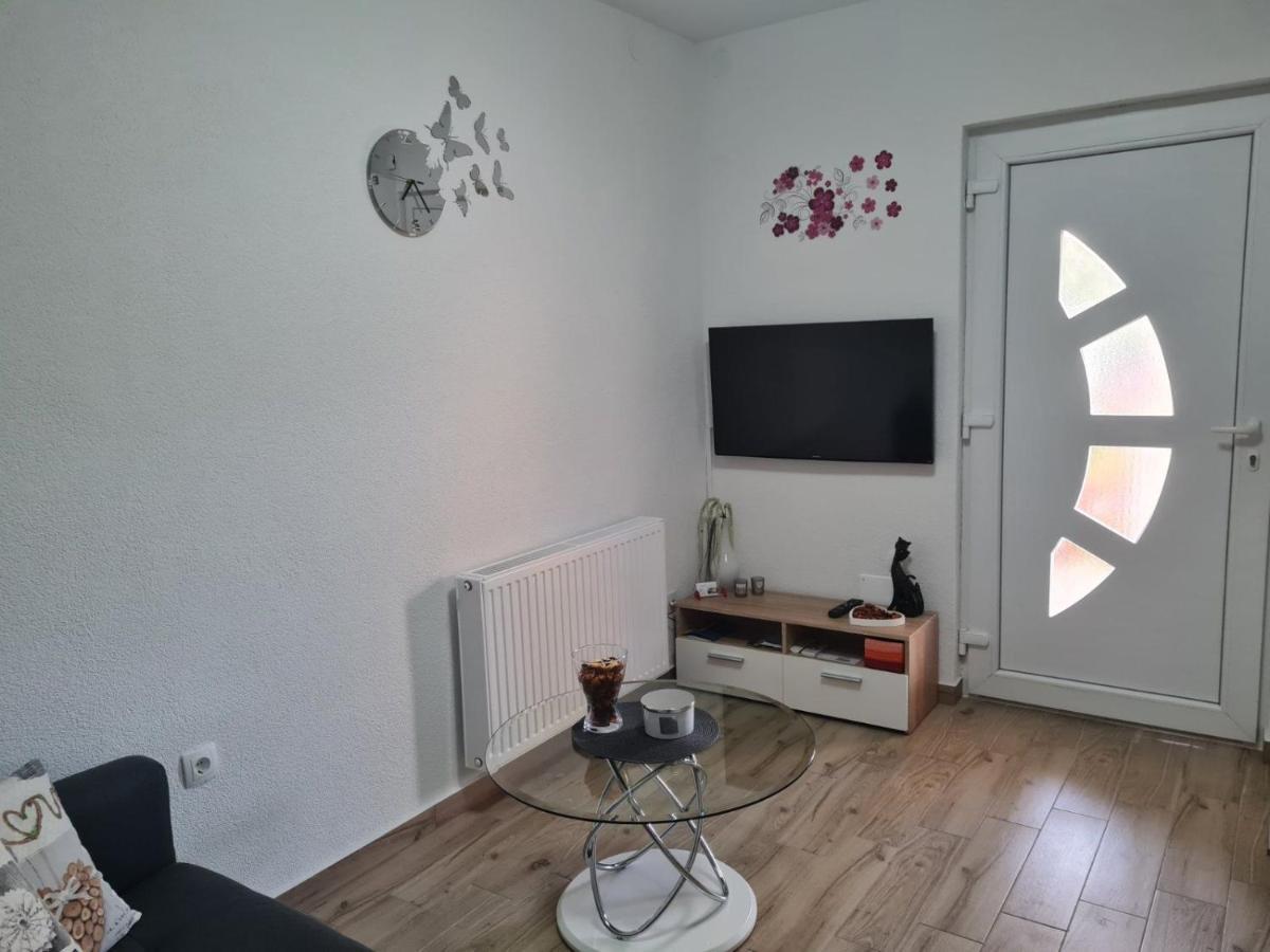 Apartman Ruza Veglia Exterior foto