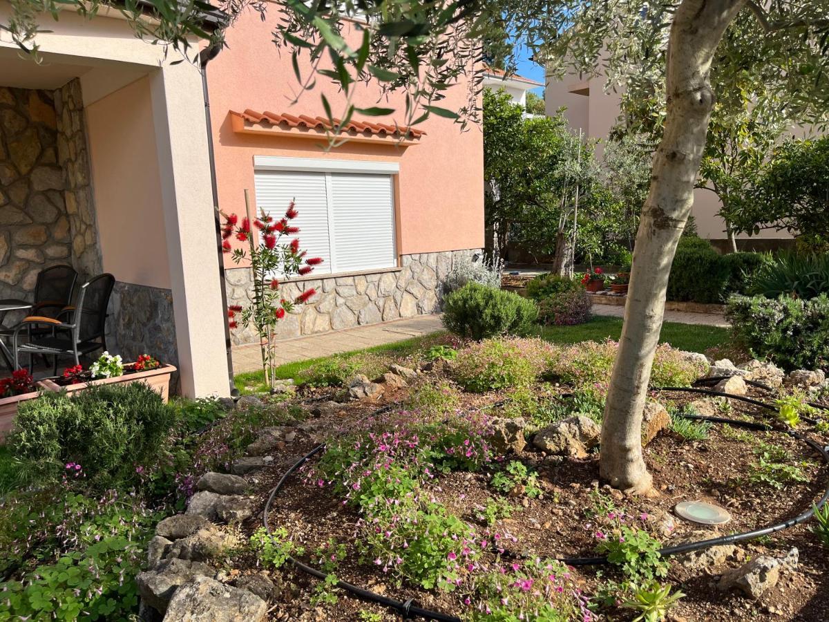Apartman Ruza Veglia Exterior foto