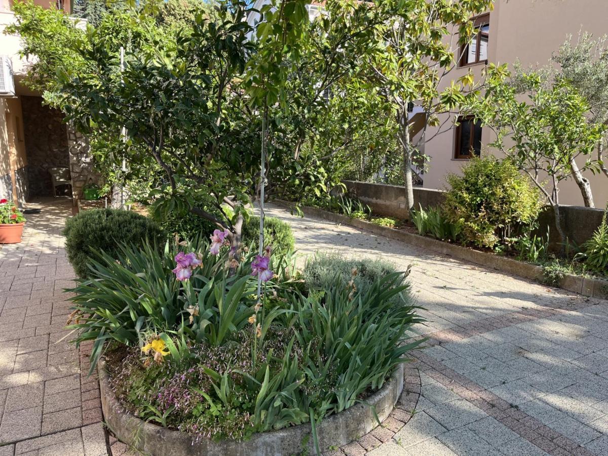 Apartman Ruza Veglia Exterior foto