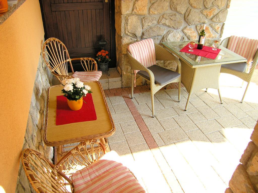 Apartman Ruza Veglia Exterior foto